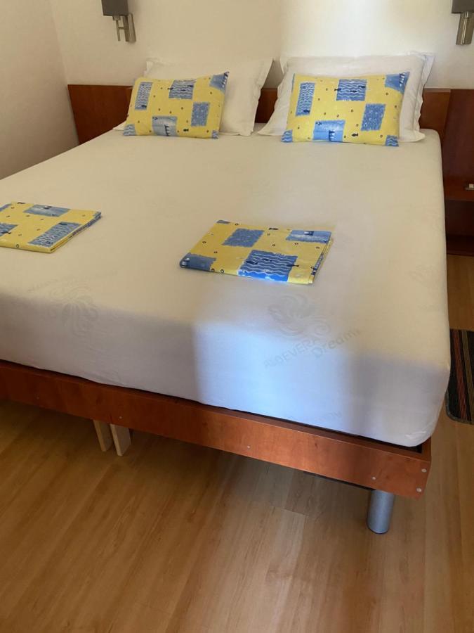 Ksenija Apartment Stomorska